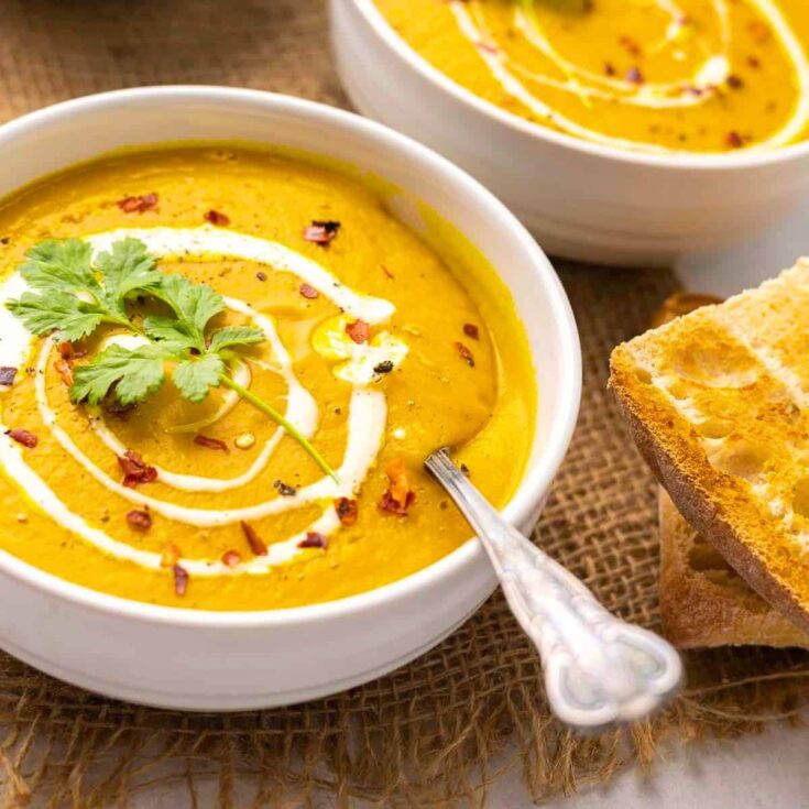Curried pumpkin bean fall soup