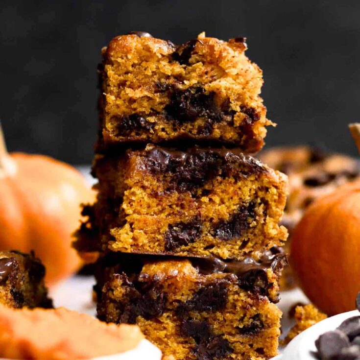 Chocolate chip pumpkin bars