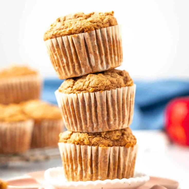 Fresh and moist apple ginger muffins