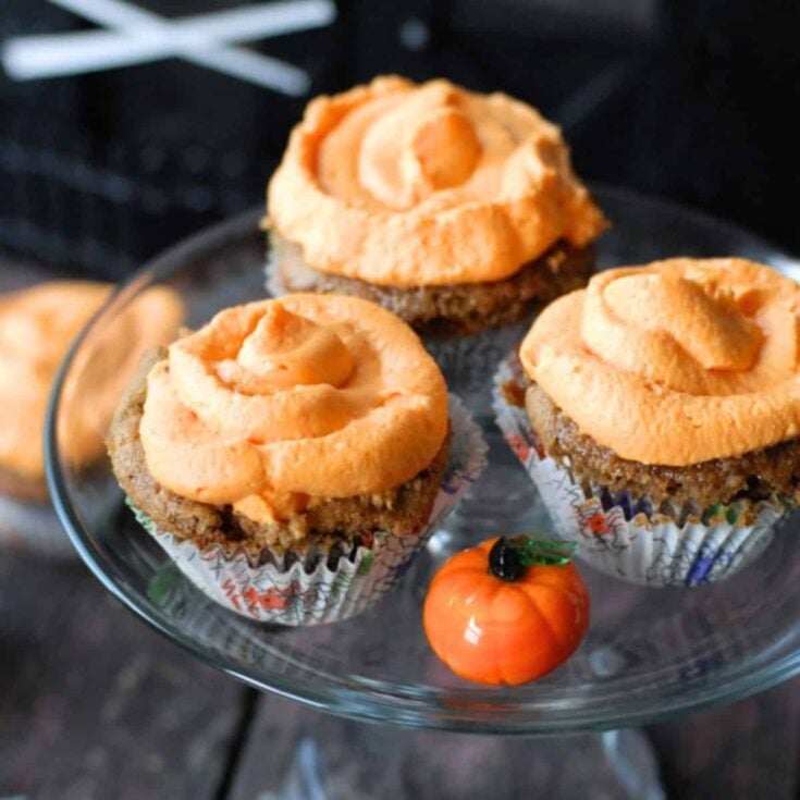 Pumpkin spice cupcakes