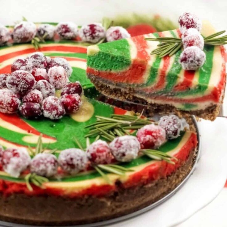 Christmas-themed cheesecake