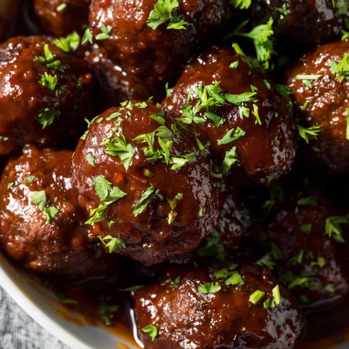 Homemade barbecue crockpot meatballs, made after reading these Crockpot appetizers