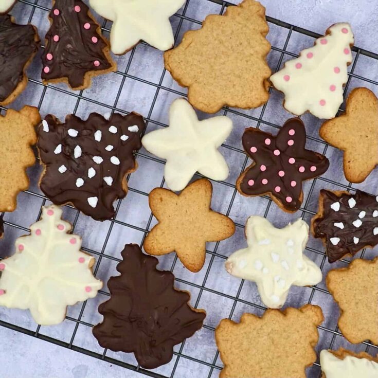 Spicy Christmas gingerbread cookies