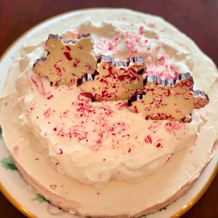 No bake peppermint cheesecakes