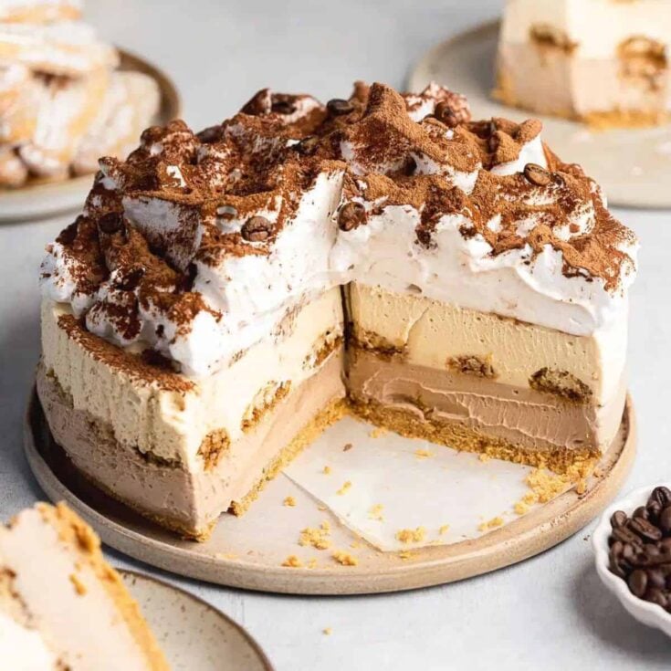 Vegan tiramisu cheesecake