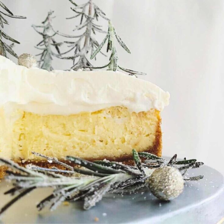 White chocolate Christmas cheesecake