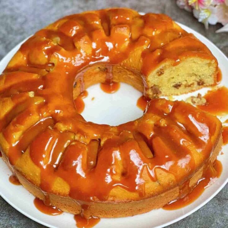Apple and raisin Bundt cake