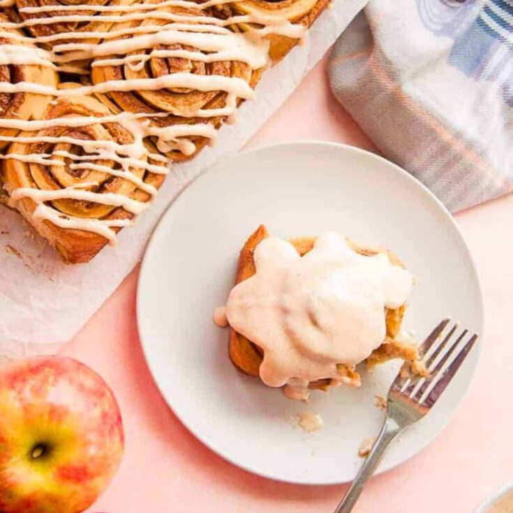 Apple cinnamon rolls with apple butter glaze