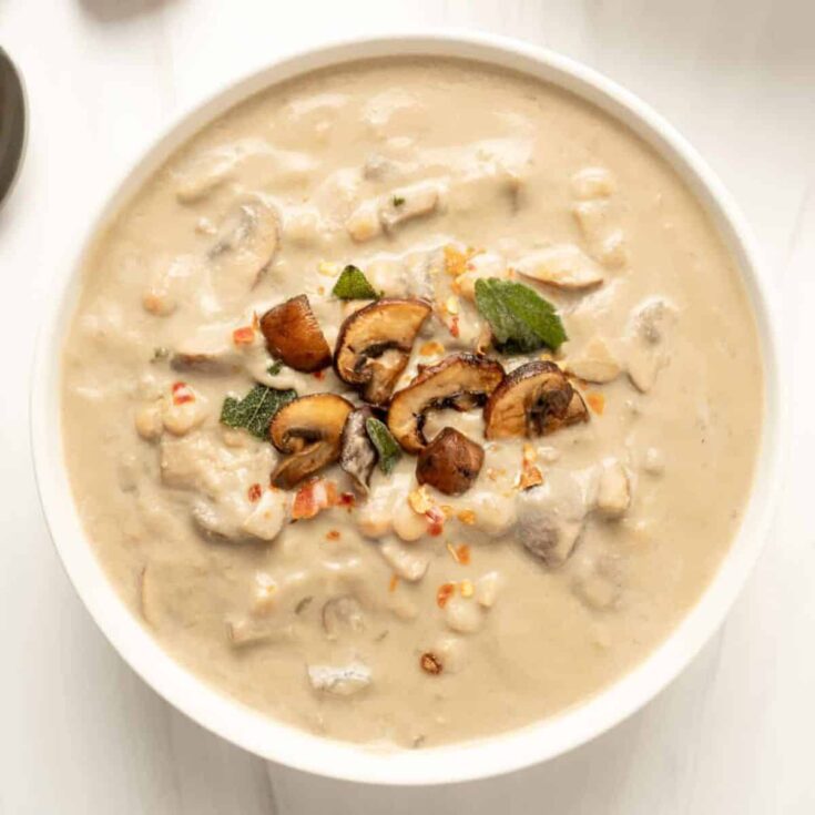 Creamy white bean and mushroom soup