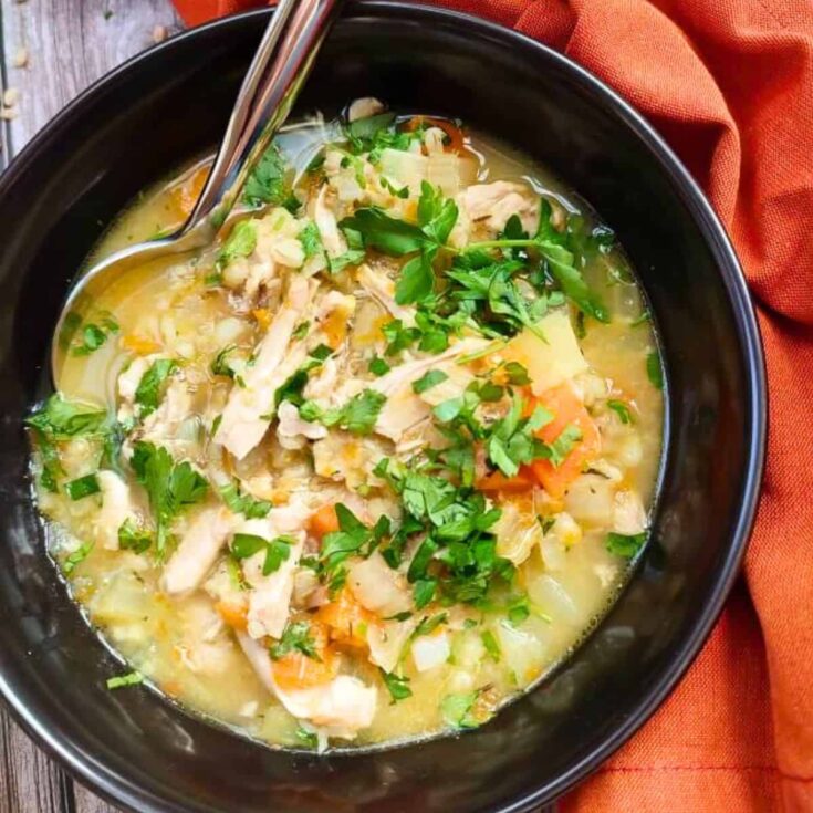 Slow cooker chicken and barley soup