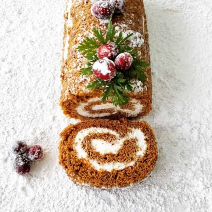 Gingerbread cake roll with eggnog