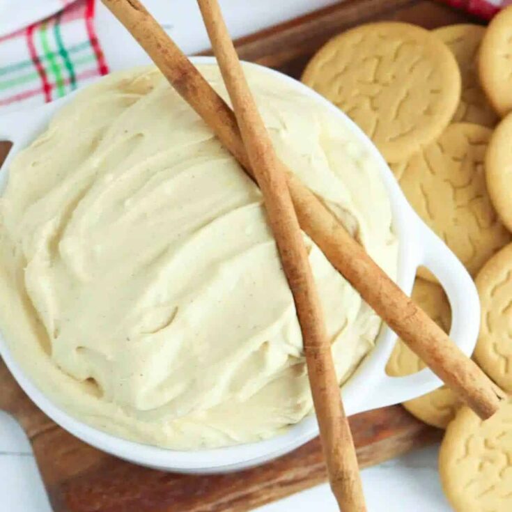 Gingerbread dip with biscuits on the side