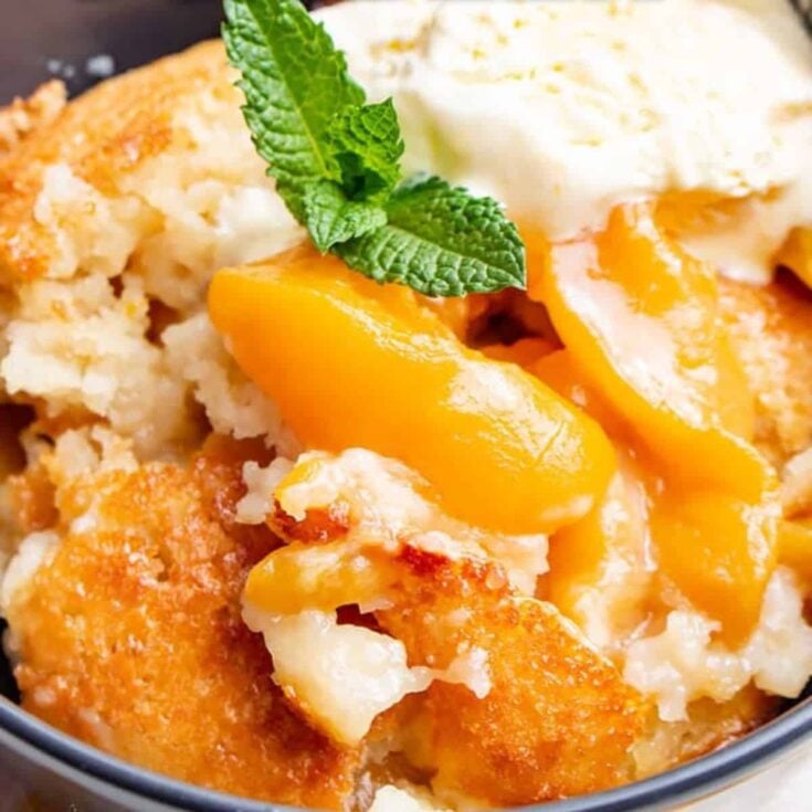 Peach cobbler in a bowl