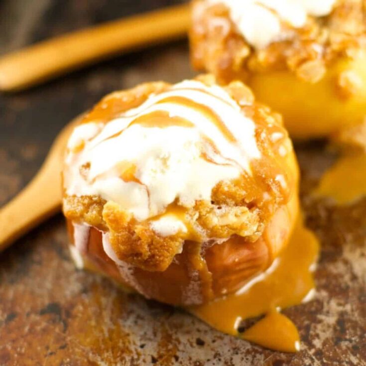 Roasted caramel apple crisp