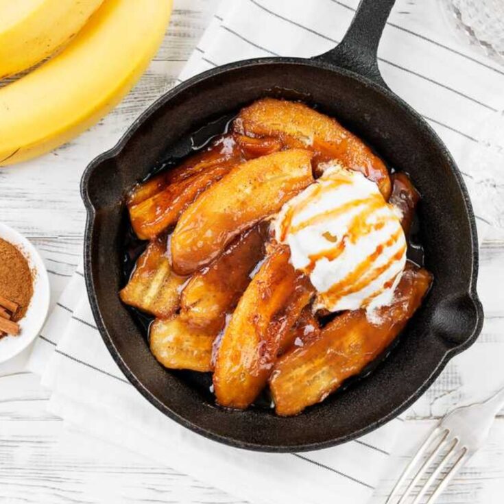 Caramelized bananas on a pan
