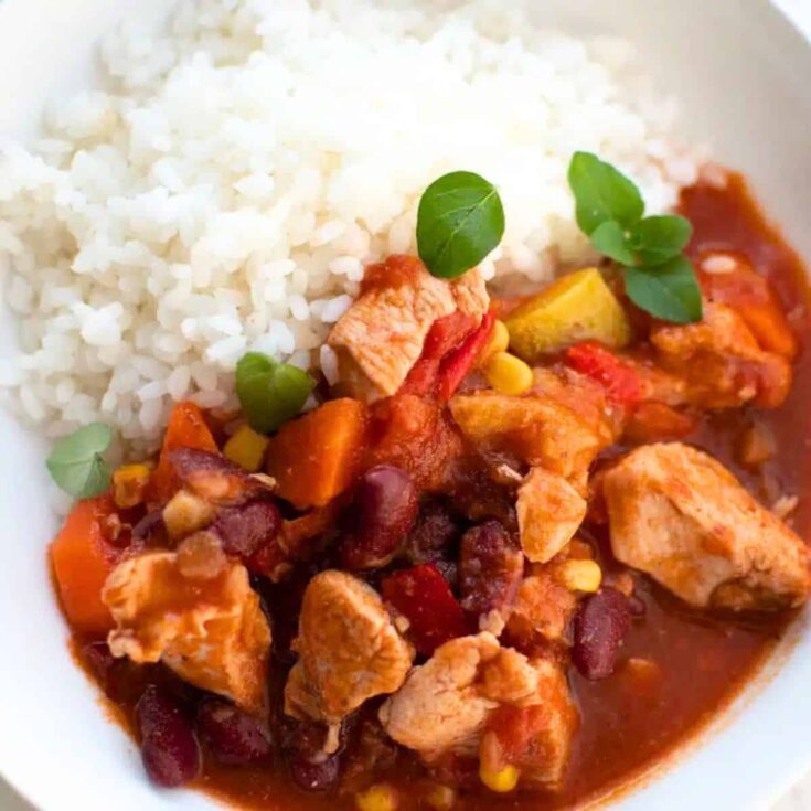Chicken chili with corn and rice