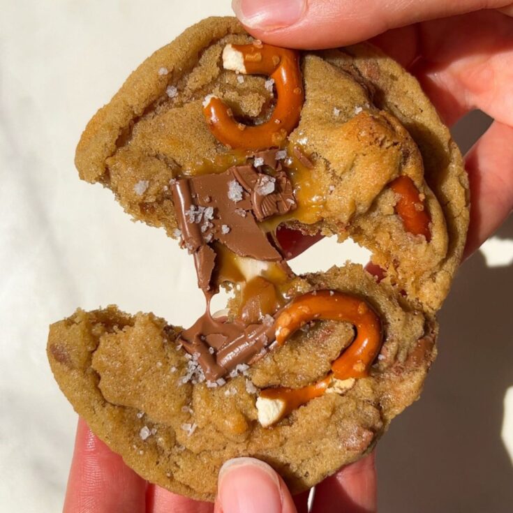 Chocolate caramel cookies