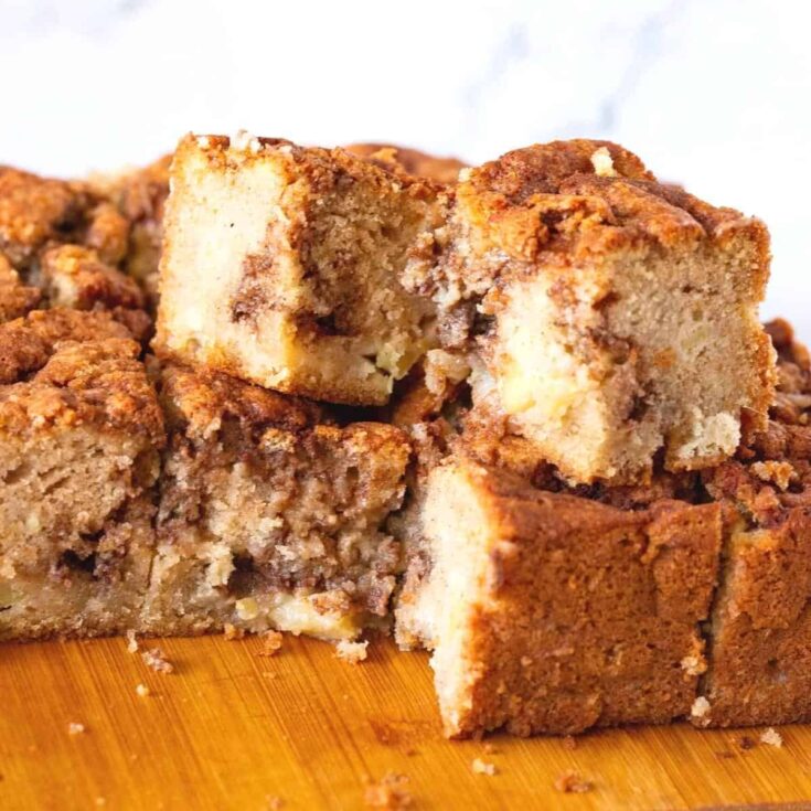 Cinnamon apple cake