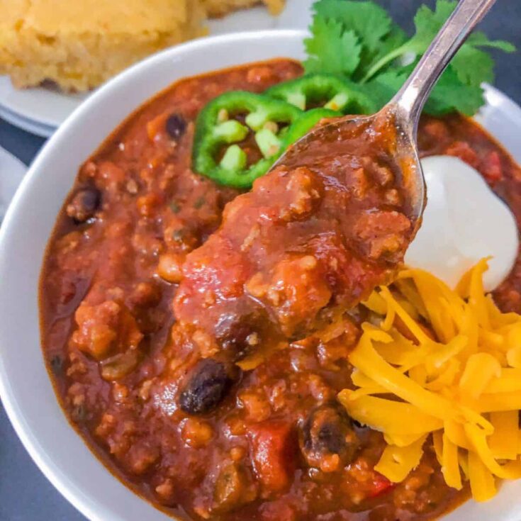 Dutch oven pumpkin beef chili