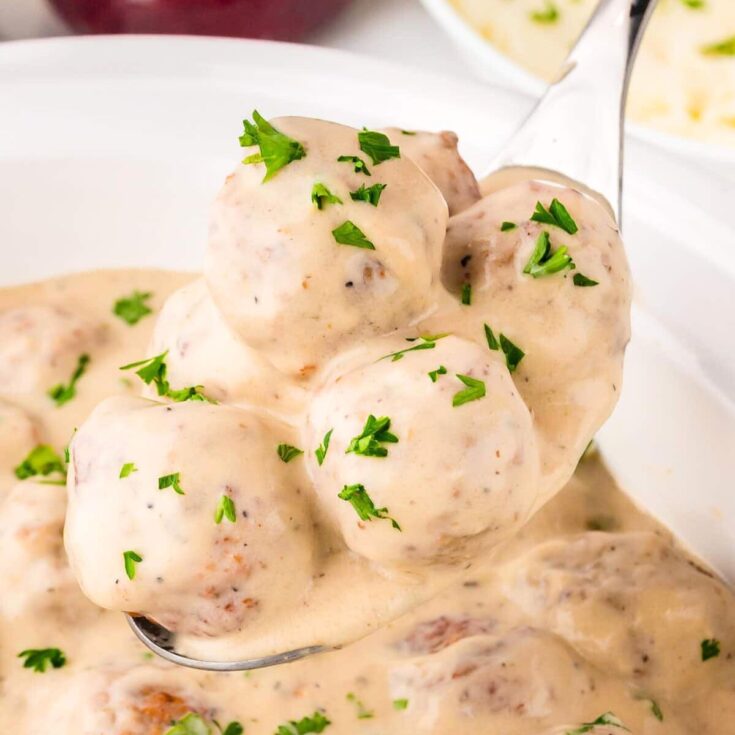 Slow cooker Swedish meatballs