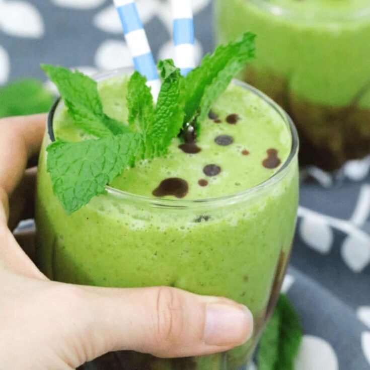 Creamy mint chocolate chip smoothie