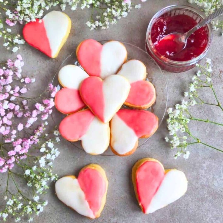 Hanseaten Traditional German heart-shaped cookies