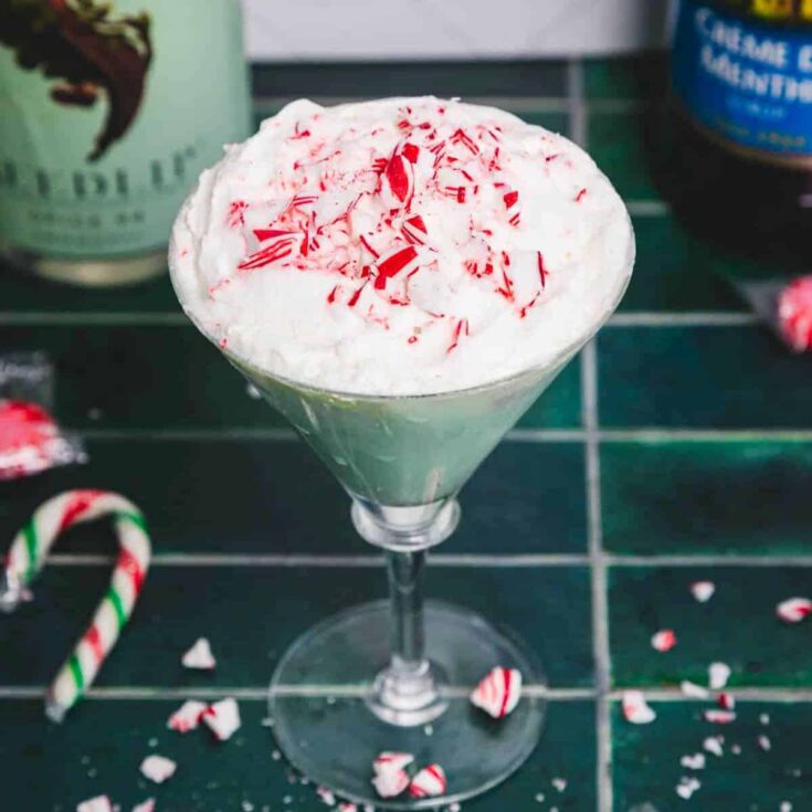 Non alcoholic green peppermint mocktail drinks