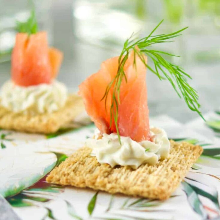 Smoked salmon and dill canapes