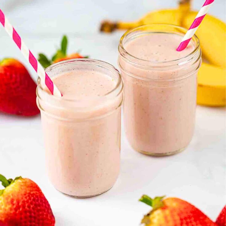 Strawberry banana smoothies