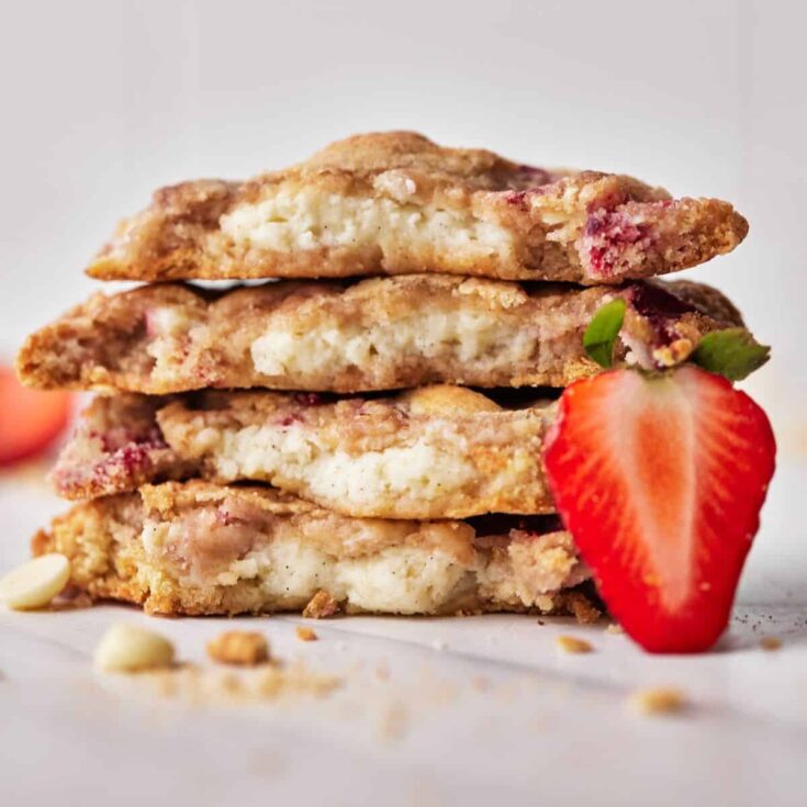 Strawberry cheesecake stuffed cookies