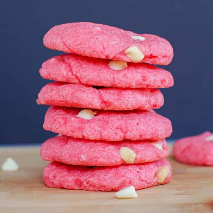 Strawberry milkshake cookies