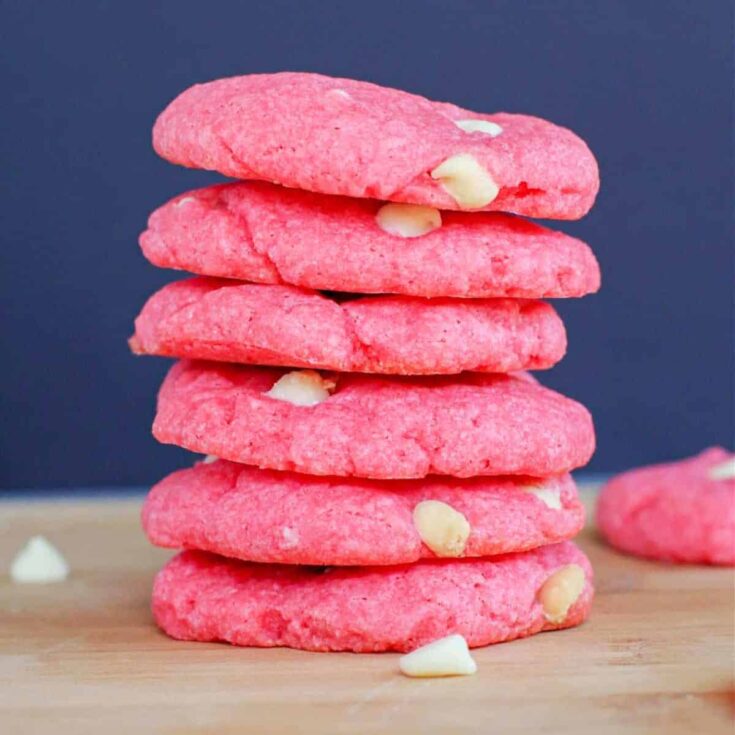 Strawberry milkshake cookies